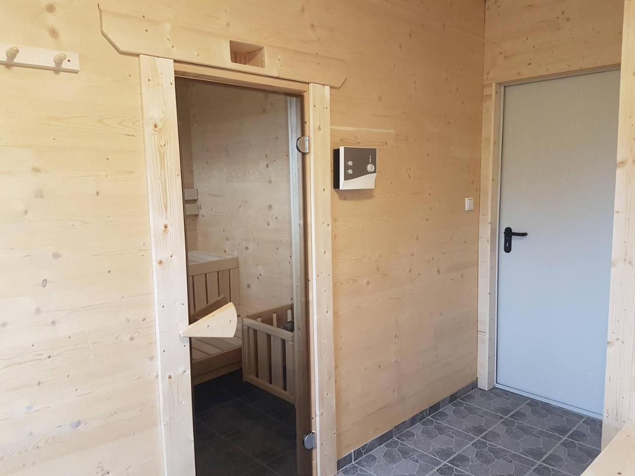 Gaestehaus Am Hahnenkamm Reutte Exteriér fotografie